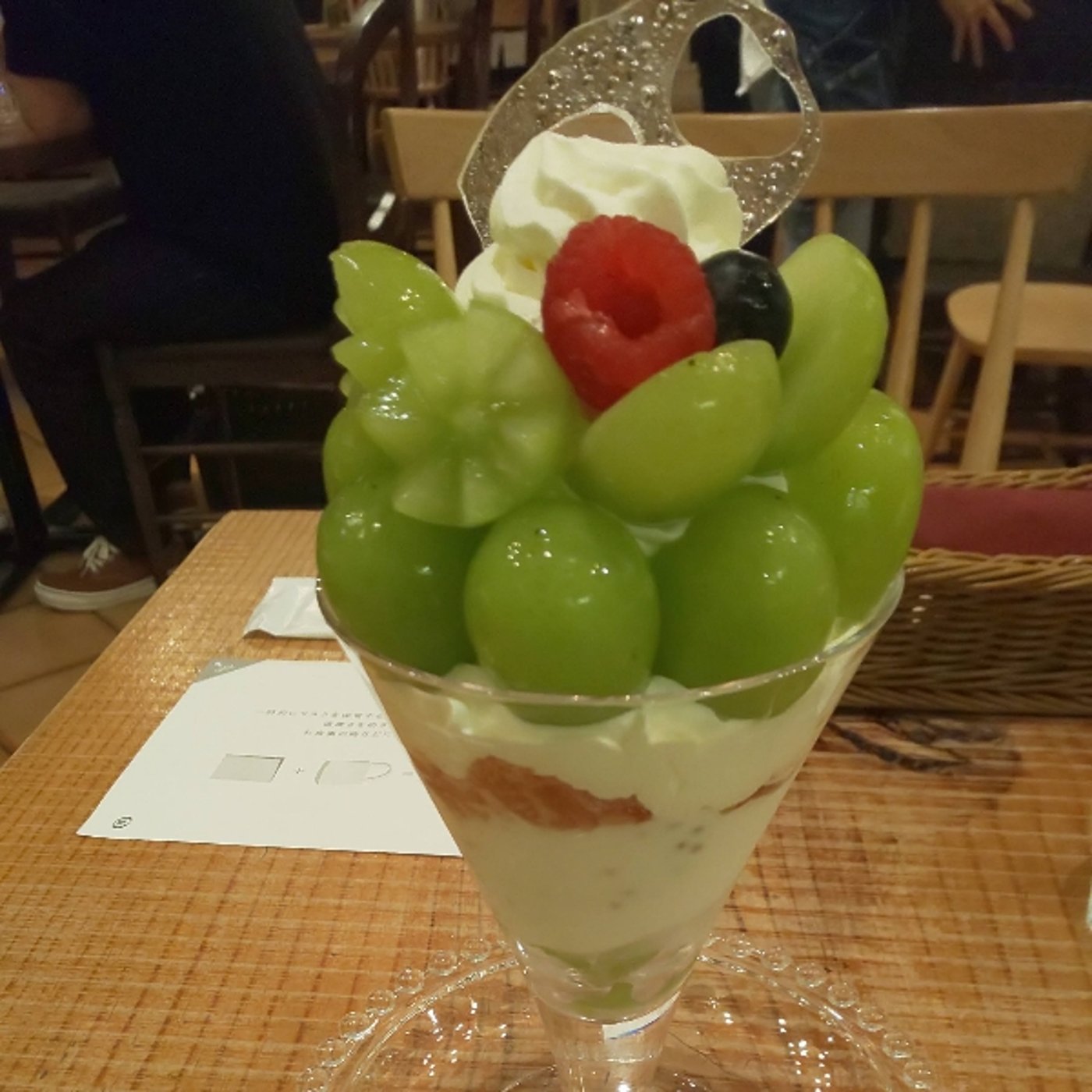 「邪道パフェ、どんなパフェ？」