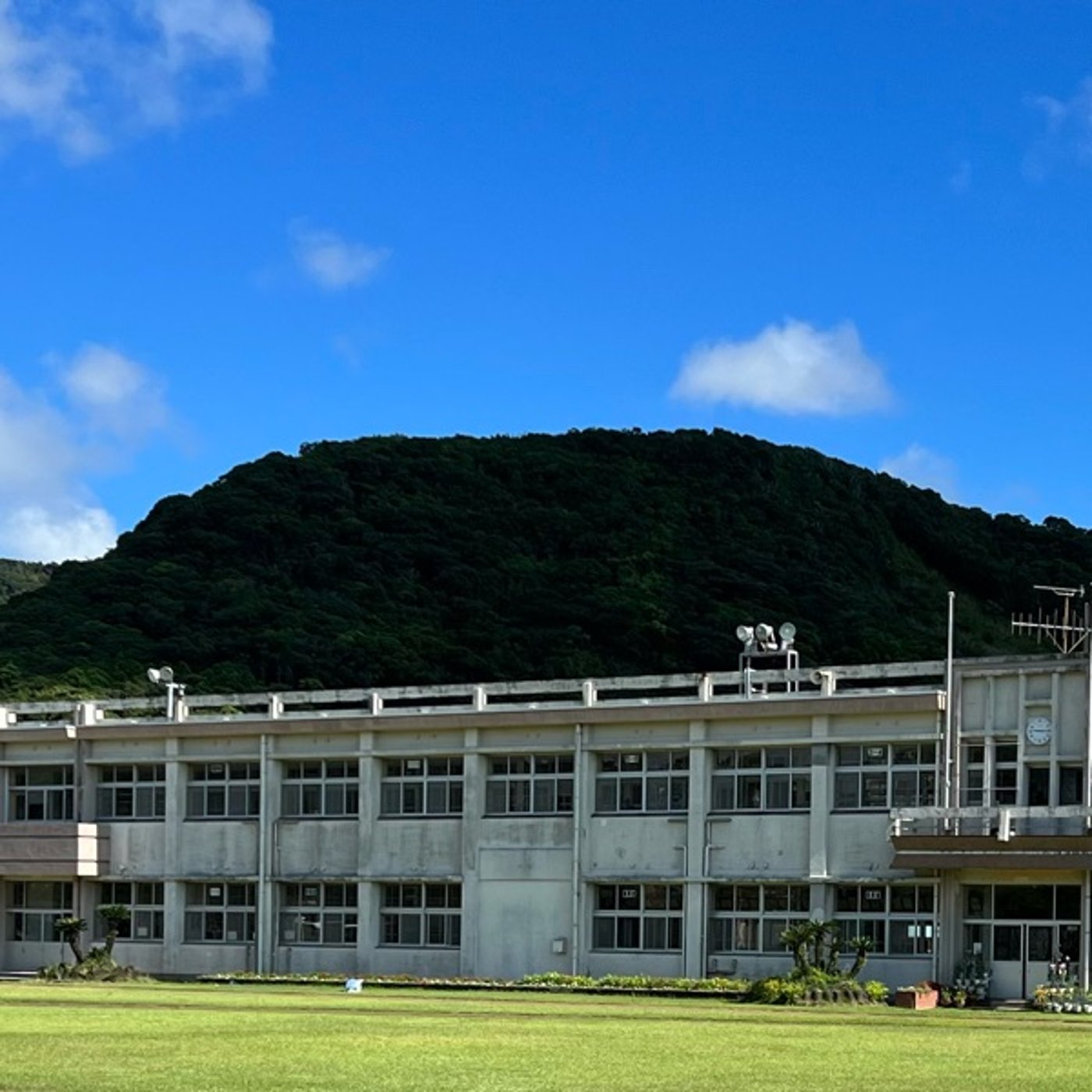 【第1182回】🏫教員初任給5.9%引き上げの報道を聞き考える🤔さて❓ episode artwork