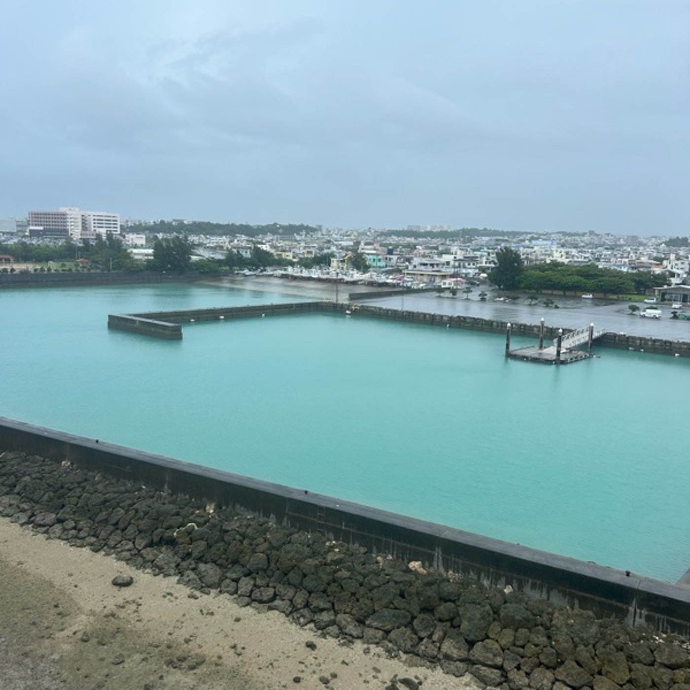 アキラNEWS  沖縄みやげ話　台風14号ドタバタ劇 episode artwork