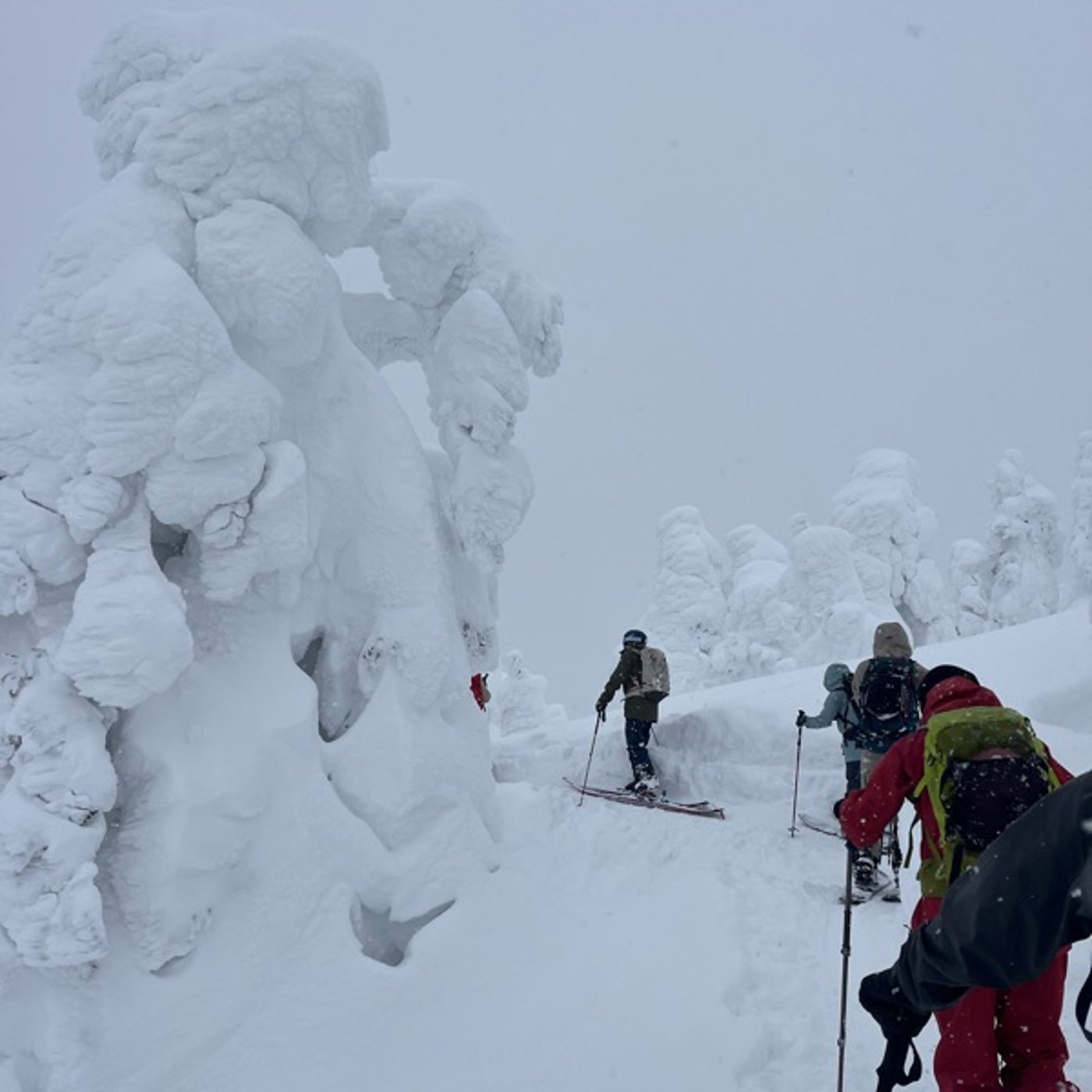 #0927 雪が増え続ける八甲田山