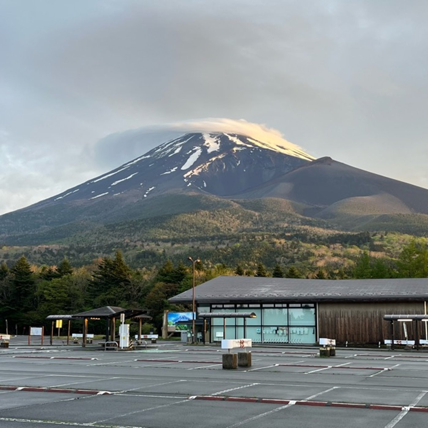 1052 大雨のち晴れの富士山