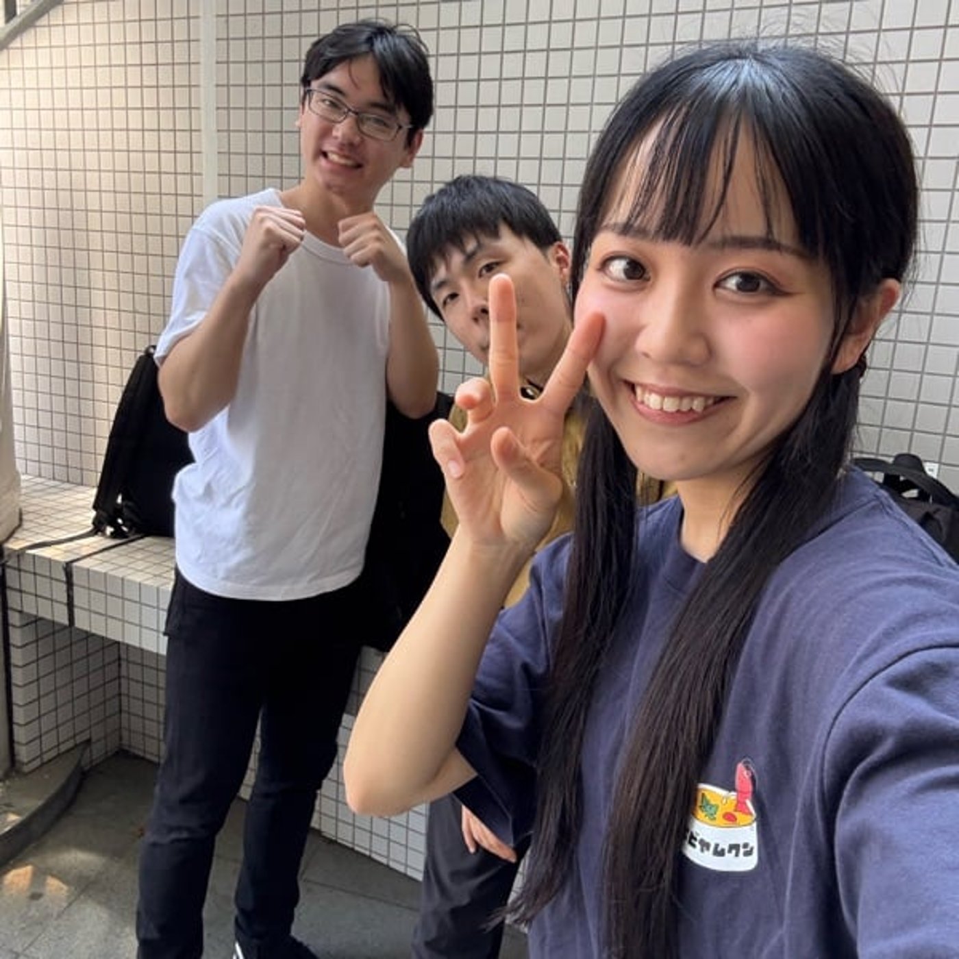 #126  椅子を蹴り倒した日曜日