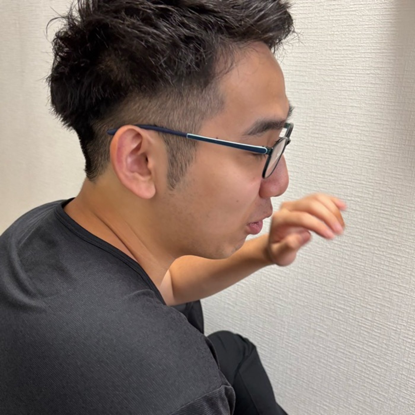 バイト中にアンダーヘアーが痒すぎて隠れ掻きした episode artwork