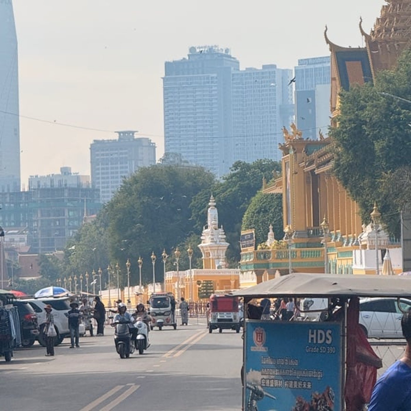 カンボジアでおひさしブリーフ!のやつ カンボジアでおひさしブリーフ!のやつ