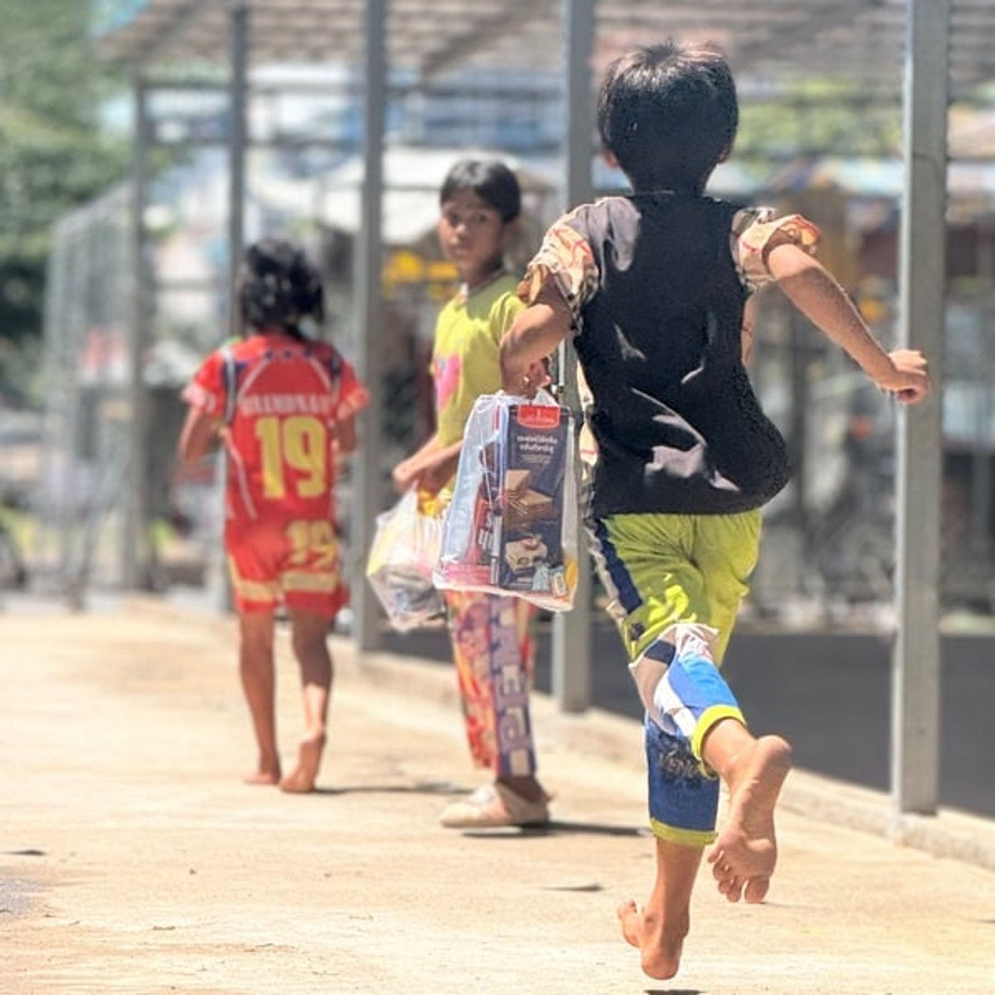 カンボジアで境界知能に触れるもその周辺知識は彼らに必要なのか?やつ カンボジアで境界知能に触れるもその周辺知識は彼らに必要なのか?やつ