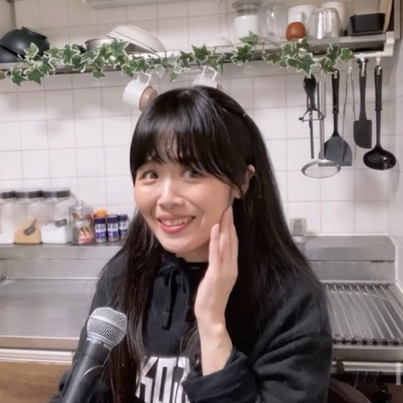 激痛！50代で親知らず生えた？！【2025.10.16 MayuTube】