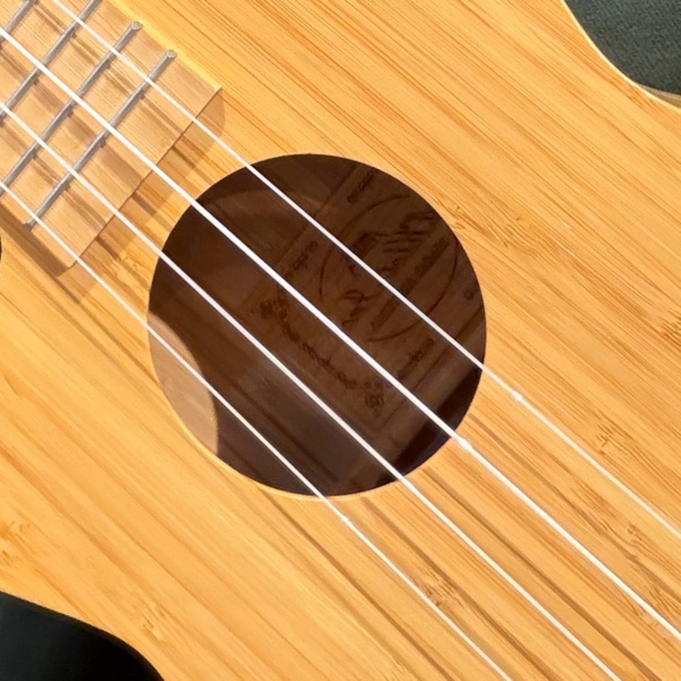 ウクレレソロ「桜坂」と「チェリー」後はトーク