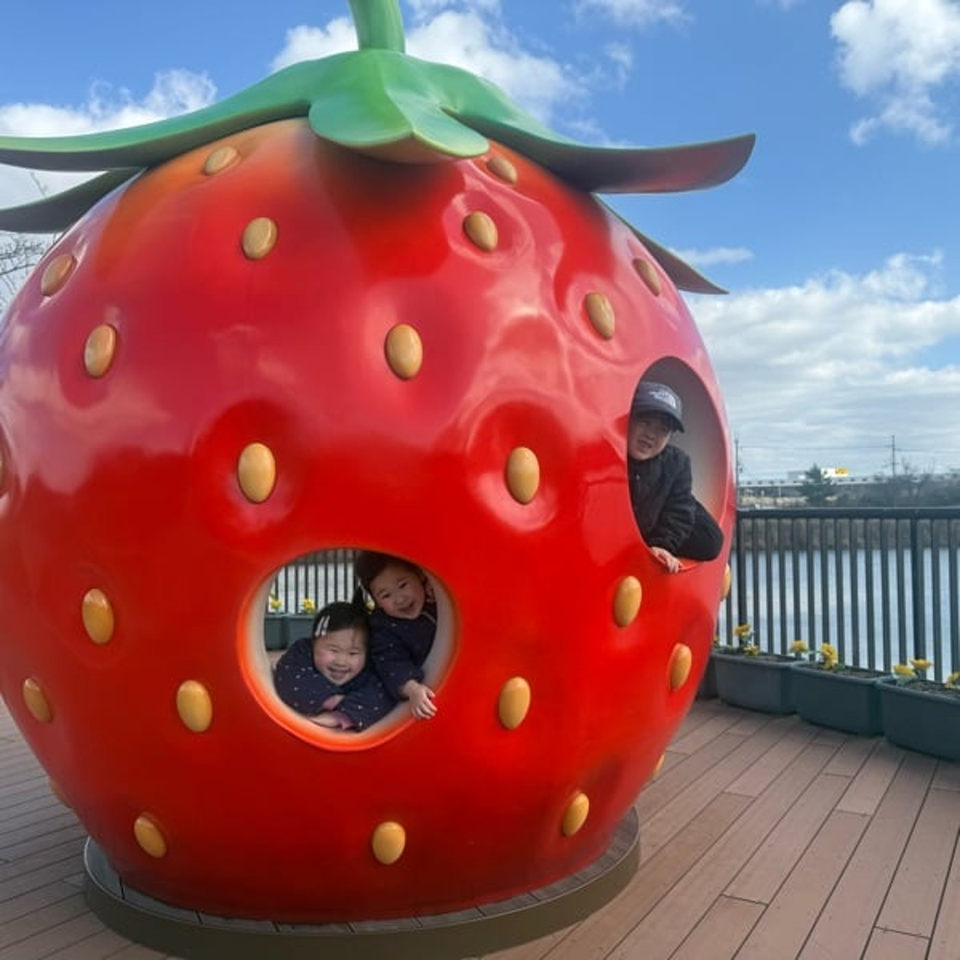 いちご狩りは「自分との戦い」の場