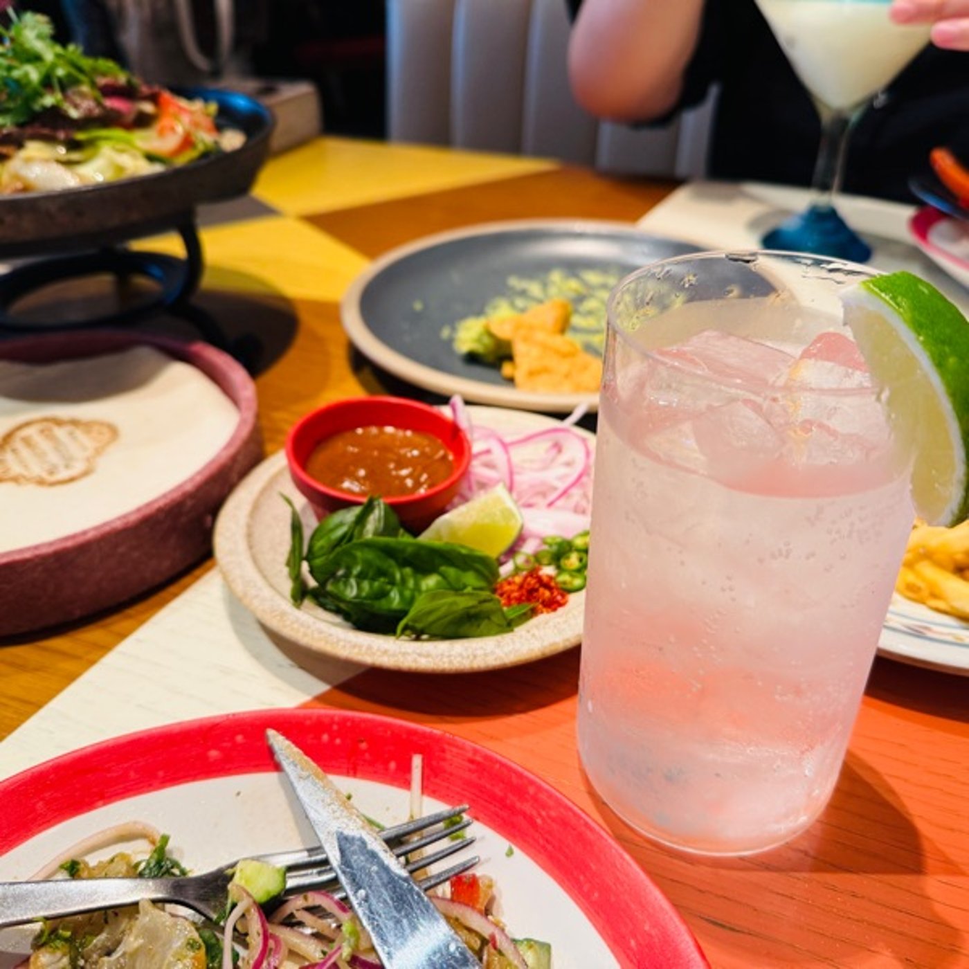 #27 渋谷でお酒の仕事してきたよって話と、相方と横浜デートしてきたよって話 episode artwork