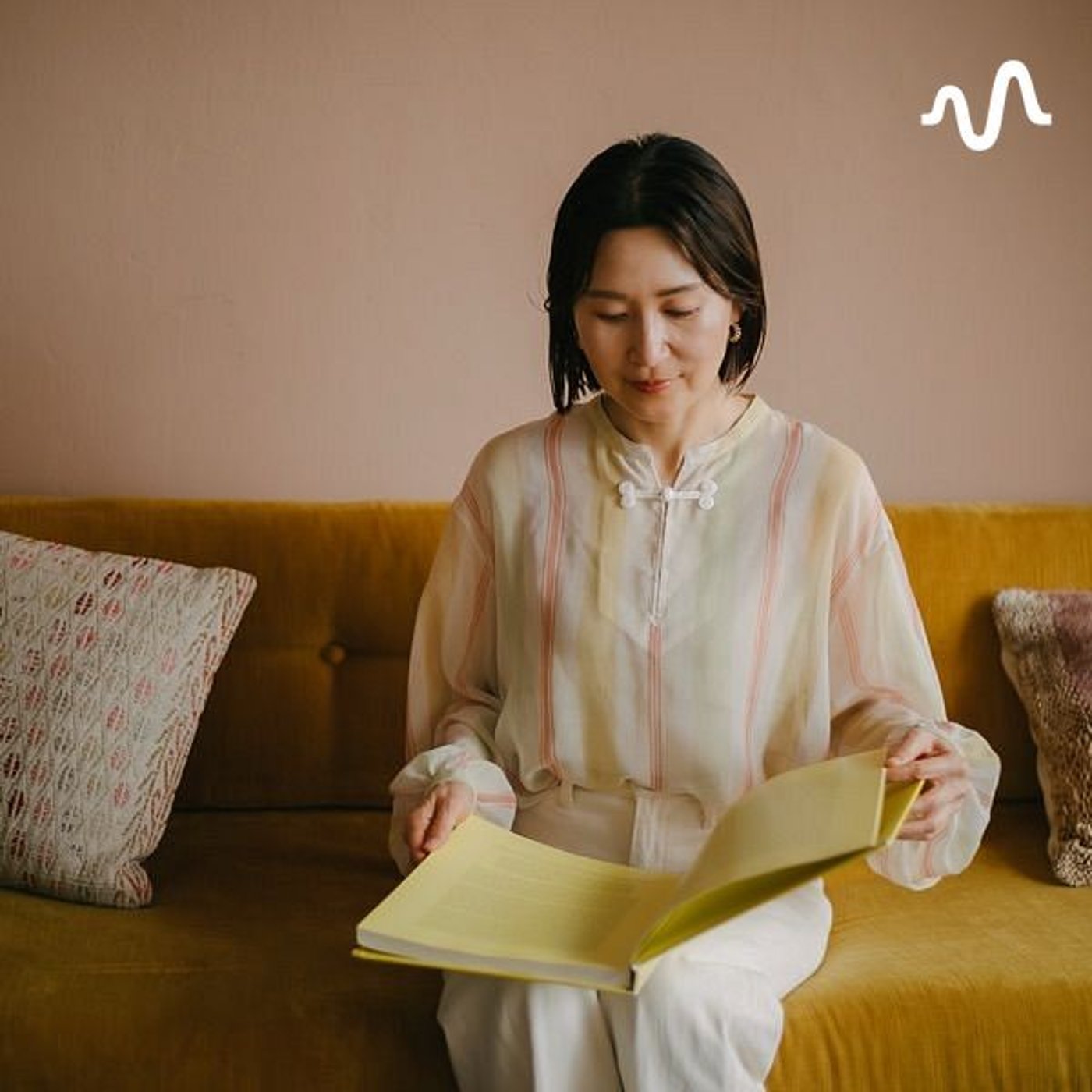 土と美容 — Life is Between cover art